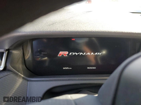 2019 Land Rover Range Rover Velar R-Dynamic SE with VIN SALYL2EX0KA205609, listed as a Copart auction lot 69408163 with 47,670 mi miles. Bid and sale history available at carsss.com. Image 9.