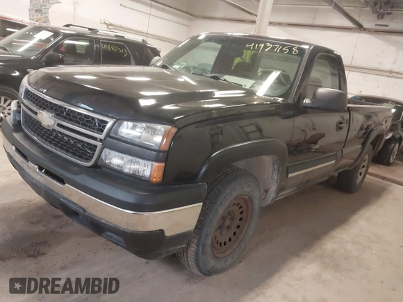 2006 Chevrolet Silverado 1500 Work Truck with VIN 3GCEK14X46G259141, listed as a IAAI auction lot 41937158 with 192,018 mi miles. Bid and sale history available at carsss.com. Image 2.