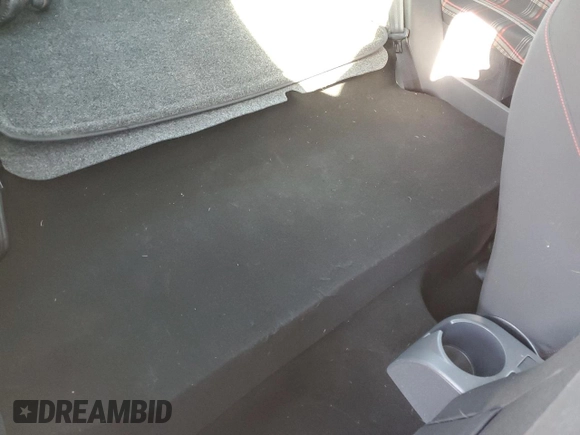 2009 Volkswagen Rabbit S with VIN WVWBB71K29W049688, listed as a Copart auction lot 41865325 with 51,155 mi miles and Salvage title. Bid and sale history available at DreamBid. Image 10.