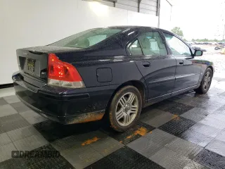 2006 Volvo S60 2.5L Turbo z VIN YV1RS592862522496, wystawiony jako Copart lot #56449405 z przebiegiem 159 333 mil mil oraz Szkody całkowita. Historia ofert i sprzedaży dostępna na DreamBid. Obrazek 3.
