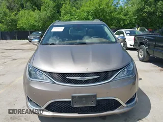2017 Chrysler Pacifica Limited with VIN 2C4RC1GG9HR786079, listed as a IAAI auction lot 42331526 with 75,329 mi miles and . Bid and sale history available at DreamBid. Image 12.