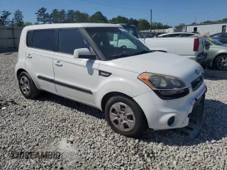 2013 Kia Soul with VIN KNDJT2A58D7503290, listed as a Copart auction lot 52391595 with 124,457 mi miles and Salvage Title. Bid and sale history available at carsss.com. Image 4.