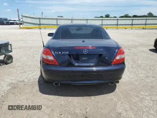 2008 Mercedes-Benz SLK 350 with VIN WDBWK56F88F183023, listed as a Copart auction lot 61228454 with 97,417 mi miles and Salvage title. Bid and sale history available at DreamBid. Image 6.