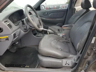2001 Hyundai Sonata GLS with VIN KMHWF35VX1A372516, listed as a Copart auction lot 76357494 with 170,642 mi miles and Salvage Title. Bid and sale history available at carsss.com. Image 7.