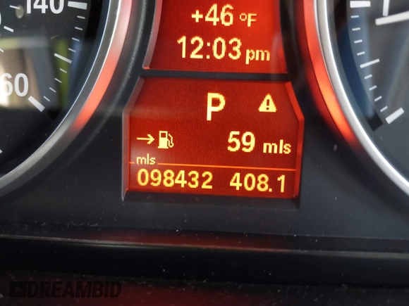 2015 BMW X1 xDrive28i with VIN WBAVL1C59FVY25442, listed as a IAAI auction lot 41854794 with 98,432 mi miles. Bid and sale history available at carsss.com. Image 15.