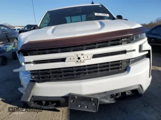 2019 Chevrolet Silverado 1500 RST with VIN 1GCRYEED9KZ226917, listed as a Copart auction lot 43112855 with 133,005 mi miles and Salvage Title. Bid and sale history available at DreamBid. Image 5.