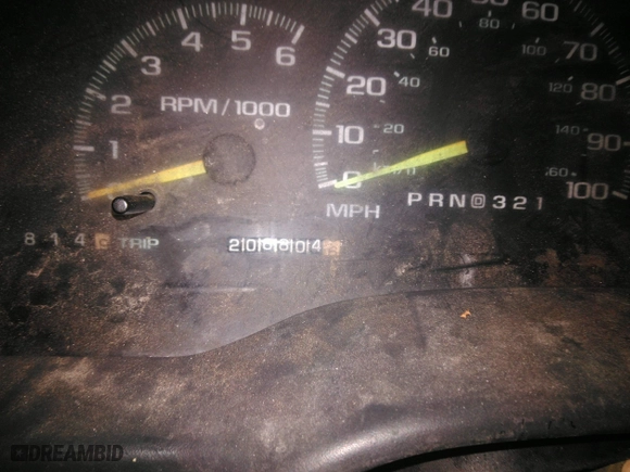 1999 Chevrolet Tahoe with VIN 1GNEC13R9XJ536325, listed as a IAAI auction lot 41475643 with 206,804 mi miles. Bid and sale history available at carsss.com. Image 7.