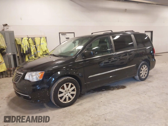 2015 Chrysler Town & Country Touring with VIN 2C4RC1BG6FR577855, listed as a IAAI auction lot 42187369 with 190,883 mi miles and . Bid and sale history available at carsss.com. Image 17.