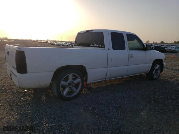 2001 Chevrolet Silverado 1500 LS with VIN 2GCEC19V111161934, listed as a Copart auction lot 50040535 with 243,694 mi miles and Salvage Title. Bid and sale history available at carsss.com. Image 3.
