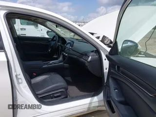 2018 Honda Accord Touring с VIN 1HGCV3F94JA010033, выставлен на аукционе IAAI как лот 41957513 с пробегом 55 740 миль миль и . История ставок и продаж доступна на DreamBid. Изображение 5.