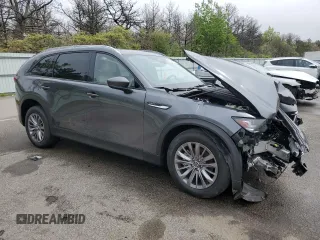 2024 Mazda CX-90 Preferred z VIN JM3KKBHA0R1157666, wystawiony jako Copart lot #56737765 z przebiegiem 10 228 mil mil oraz Szkoda całkowita • Salvage title. Historia ofert i sprzedaży dostępna na DreamBid. Obrazek 4.