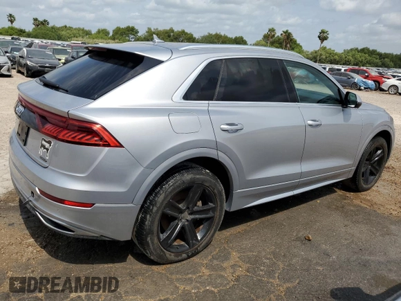 2021 Audi Q8 Premium z VIN WA1AVAF15MD020653, wystawiony jako Copart lot #55220895 z przebiegiem 68 826 mil mil oraz Tytuł czysty. Historia ofert i sprzedaży dostępna na DreamBid. Obrazek 3.