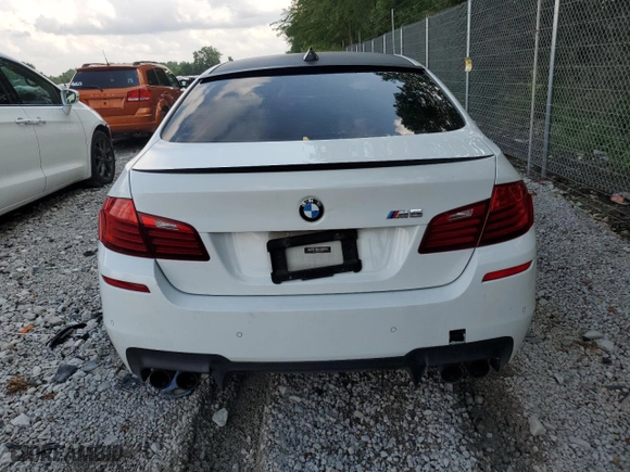 2015 BMW M5 with VIN WBSFV9C5XFD595229, listed as a Copart auction lot 63020514 with 0 mi miles and Salvage Title. Bid and sale history available at carsss.com. Image 6.