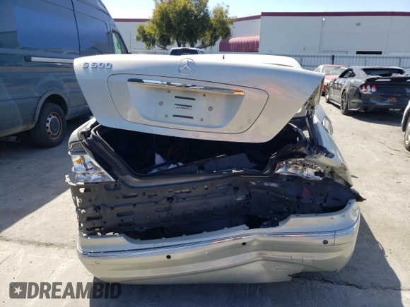 2000 Mercedes-Benz S-Class with VIN WDBNG75J1YA123323, listed as a Copart auction lot 58573634 with 202,708 mi miles and Salvage Title. Bid and sale history available at carsss.com. Image 6.