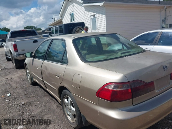 2000 Honda Accord EX с VIN 1HGCG1657YA004278, выставлен на аукционе IAAI как лот 42240210 с пробегом 484 941 миль миль и . История ставок и продаж доступна на DreamBid. Изображение 3.