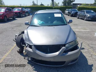 2008 Mazda 6 i Sport VE with VIN 1YVHP80C085M25427, listed as a IAAI auction lot 41991473 with 185,192 mi miles. Bid and sale history available at carsss.com. Image 12.