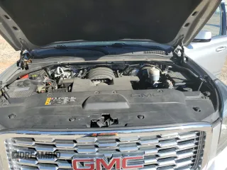 2018 GMC Yukon Denali with VIN 1GKS1CKJ0JR241040, listed as a Copart auction lot 47592655 with 133,737 mi miles and Salvage Title. Bid and sale history available at carsss.com. Image 13.