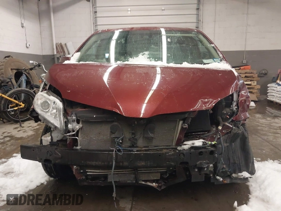 2019 Toyota Sienna LE Auto Access Seat with VIN 5TDKZ3DC9KS015195, listed as a IAAI auction lot 41586900 with 74,132 mi miles and . Bid and sale history available at DreamBid. Image 13.