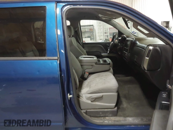 2017 Chevrolet Silverado 1500 LT with VIN 3GCPCREH6HG505606, listed as a IAAI auction lot 41707599 with 185,248 mi miles. Bid and sale history available at carsss.com. Image 5.