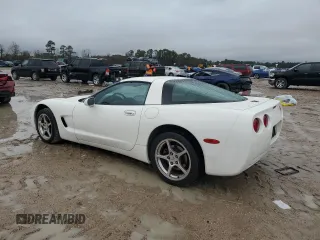 2002 Chevrolet Corvette with VIN 1G1YY22G625116965, listed as a Copart auction lot 44992355 with 136,446 mi miles and Salvage Title. Bid and sale history available at carsss.com. Image 2.