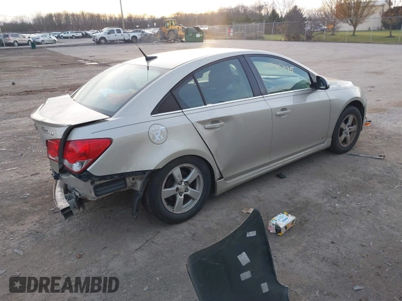 2014 Chevrolet Cruze 1LT z VIN 1G1PC5SB1E7341321, wystawiony jako IAAI lot #42527362 z przebiegiem 171 570 mil mil oraz . Historia ofert i sprzedaży dostępna na DreamBid. Obrazek 4.