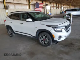 2023 Kia Seltos SX with VIN KNDETCA21P7356246, listed as a Copart auction lot 61078205 with 75,612 mi miles and Salvage title. Bid and sale history available at DreamBid. Image 4.
