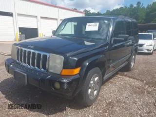 2007 Jeep Commander Sport с VIN 1J8HG48K07C630369, выставлен на аукционе IAAI как лот 42621082 с пробегом 249 852 миль миль и . История ставок и продаж доступна на DreamBid. Изображение 2.