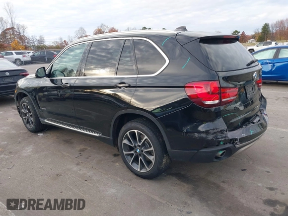 2016 BMW X5 sDrive35i with VIN 5UXKR2C59G0U17661, listed as a IAAI auction lot 40931088 with 90,963 mi miles. Bid and sale history available at carsss.com. Image 3.