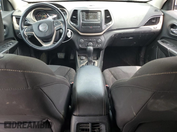 2016 Jeep Cherokee Altitude z VIN 1C4PJMCB8GW123004, wystawiony jako Copart lot #61931895 z przebiegiem 149 943 mil mil oraz Szkoda całkowita • Salvage title. Historia ofert i sprzedaży dostępna na DreamBid. Obrazek 8.