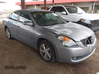 2009 Nissan Altima 2.5 SL with VIN 1N4AL21E79N444273, listed as a IAAI auction lot 41921375 with 137,586 mi miles. Bid and sale history available at carsss.com. Image 1.