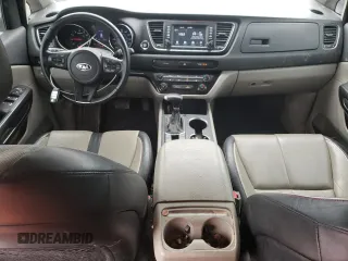 2019 Kia Sedona EX with VIN KNDMB5C15K6556821, listed as a Copart auction lot 46786935 with 101,467 mi miles and Salvage Title. Bid and sale history available at carsss.com. Image 8.