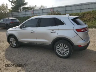 2019 Lincoln MKC Standard with VIN 5LMCJ1D93KUL07403, listed as a Copart auction lot 75293804 with 77,811 mi miles and Non Repairable. Bid and sale history available at DreamBid. Image 2.