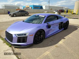2017 Audi R8 z VIN WUAKBAFX2H7903141, wystawiony jako Copart lot #46552054 z przebiegiem 20 096 mil mil oraz . Historia ofert i sprzedaży dostępna na DreamBid. Obrazek 1.
