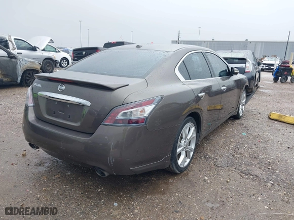 2012 Nissan Maxima 3.5 SV with VIN 1N4AA5AP5CC815460, listed as a IAAI auction lot 41332405 with 173,855 mi miles. Bid and sale history available at carsss.com. Image 4.