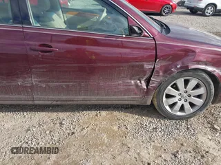 2006 Toyota Avalon XL with VIN 4T1BK36B86U105590, listed as a IAAI auction lot 41412859 with 134,670 mi miles. Bid and sale history available at carsss.com. Image 6.