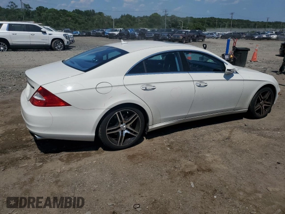 2009 Mercedes-Benz CLS 550 with VIN WDDDJ72X09A144730, listed as a Copart auction lot 62797235 with 116,924 mi miles and Salvage title. Bid and sale history available at DreamBid. Image 3.