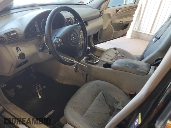 2007 Mercedes-Benz C 230 Sport with VIN WDBRF52H67E023929, listed as a Copart auction lot 61785605 with 160,042 mi miles and Clean title. Bid and sale history available at DreamBid. Image 7.