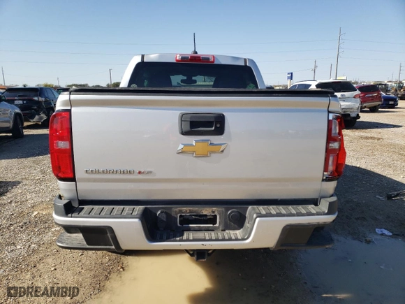 2020 Chevrolet Colorado 2WD Work Truck with VIN 1GCGSBEN3L1211037, listed as a Copart auction lot 84091354 with 61,302 mi miles and Salvage Title. Bid and sale history available at carsss.com. Image 6.