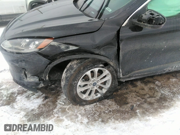 2020 Ford Escape SE with VIN 1FMCU9G68LUB64783, listed as a IAAI auction lot 41605576 with 29,588 mi miles and . Bid and sale history available at DreamBid. Image 6.