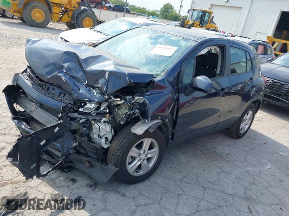 2019 Chevrolet Trax LS with VIN 3GNCJNSB9KL281783, listed as a IAAI auction lot 39713553 with 25,696 mi miles. Bid and sale history available at carsss.com. Image 19.