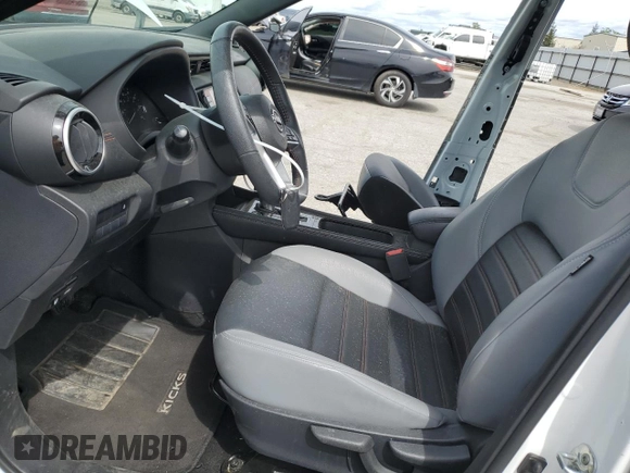 2023 Nissan Kicks SR with VIN 3N1CP5DV5PL519427, listed as a Copart auction lot 51235705 with 21,371 mi miles and Salvage Title. Bid and sale history available at carsss.com. Image 7.