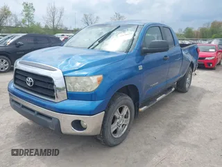 2007 Toyota Tundra SR5 with VIN 5TBBT54187S457414, listed as a IAAI auction lot 42170939 with 136,201 mi miles and . Bid and sale history available at DreamBid. Image 2.