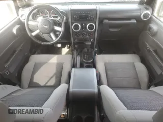 2010 Jeep Wrangler Unlimited Sahara with VIN 1J4BA5H1XAL146481, listed as a Copart auction lot 50998415 with 188,915 mi miles and Clean Title. Bid and sale history available at carsss.com. Image 9.