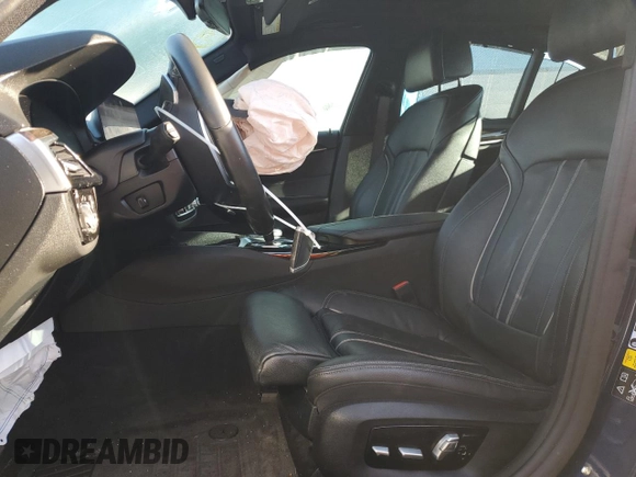 2019 BMW 5 Series 540i xDrive with VIN WBAJE7C56KWW17843, listed as a Copart auction lot 41979375 with Not Provided miles and Salvage Title. Bid and sale history available at DreamBid. Image 7.