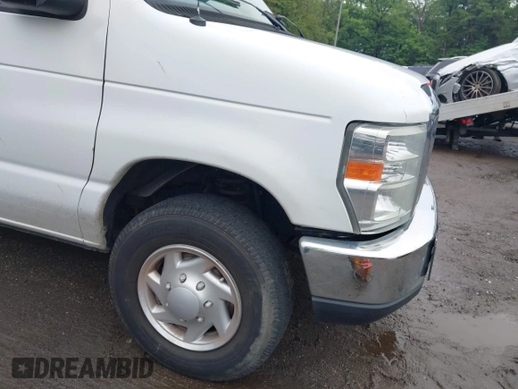 2014 Ford Econoline Cargo Commercial with VIN 1FTNE2EW2EDA95726, listed as a IAAI auction lot 42624814 with 262,321 mi miles and . Bid and sale history available at DreamBid. Image 6.