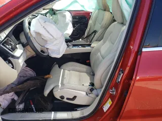 2020 Volvo XC60 Recharge Plug-In Hybrid Inscription with VIN YV4BR0DL8L1465205, listed as a Copart auction lot 52360134 with 0 mi miles and Non Repairable. Bid and sale history available at carsss.com. Image 7.