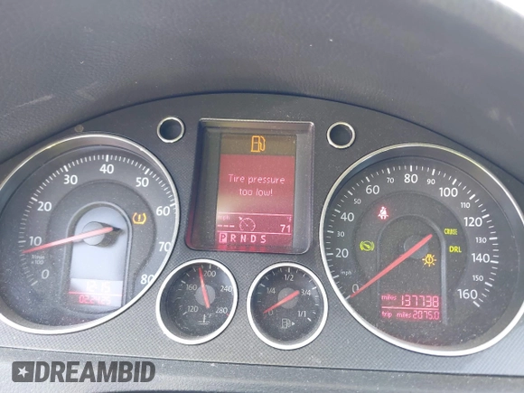 2007 Volkswagen Passat with VIN WVWJK73C27P073322, listed as a IAAI auction lot 41770399 with 137,738 mi miles and . Bid and sale history available at DreamBid. Image 7.
