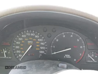 1999 Saturn SL z VIN 1G8ZK5275XZ283178, wystawiony jako IAAI lot #42303549 z przebiegiem 216 776 mil mil oraz . Historia ofert i sprzedaży dostępna na DreamBid. Obrazek 7.