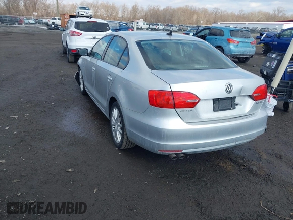 2011 Volkswagen Jetta SE with VIN 3VWDZ7AJ7BM368275, listed as a IAAI auction lot 41444681 with 139,828 mi miles and . Bid and sale history available at DreamBid. Image 3.