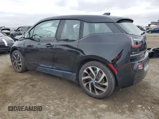 2019 BMW i3 with VIN WBY8P4C51K7D59513, listed as a Copart auction lot 59723245 with 33,759 mi miles and Salvage title. Bid and sale history available at DreamBid. Image 2.